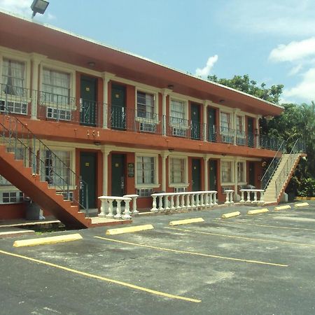 ميامي سبرينغز Hialeah Executive Motel المظهر الخارجي الصورة